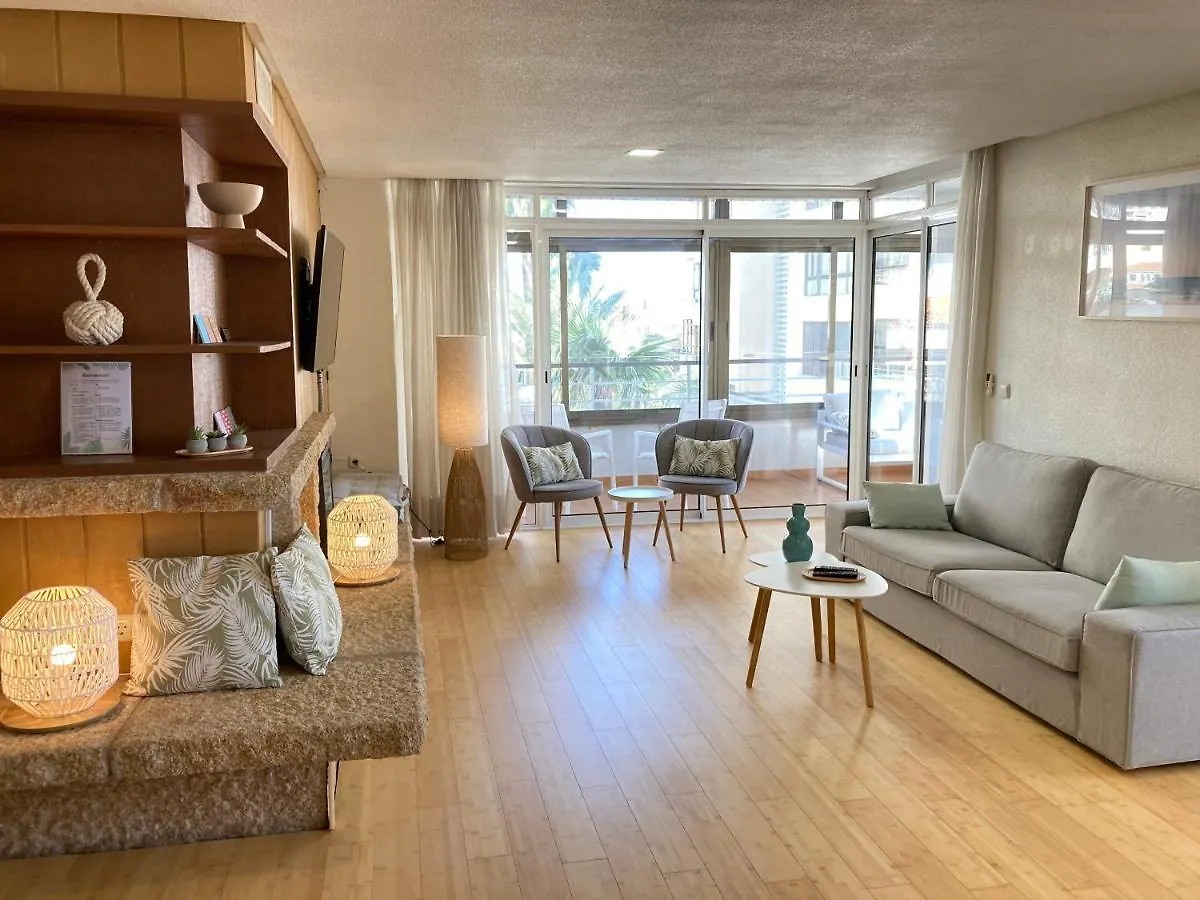 הקונטקטים של La Nogalera Modern And Spacious Apartment With Pool And Sea View