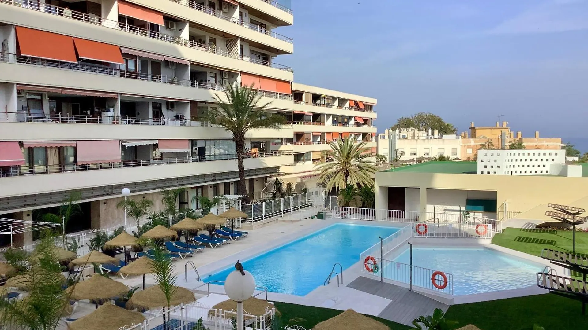 La Nogalera Modern And Spacious Apartment With Pool And Sea View Torremolinos 0*,  Espagne