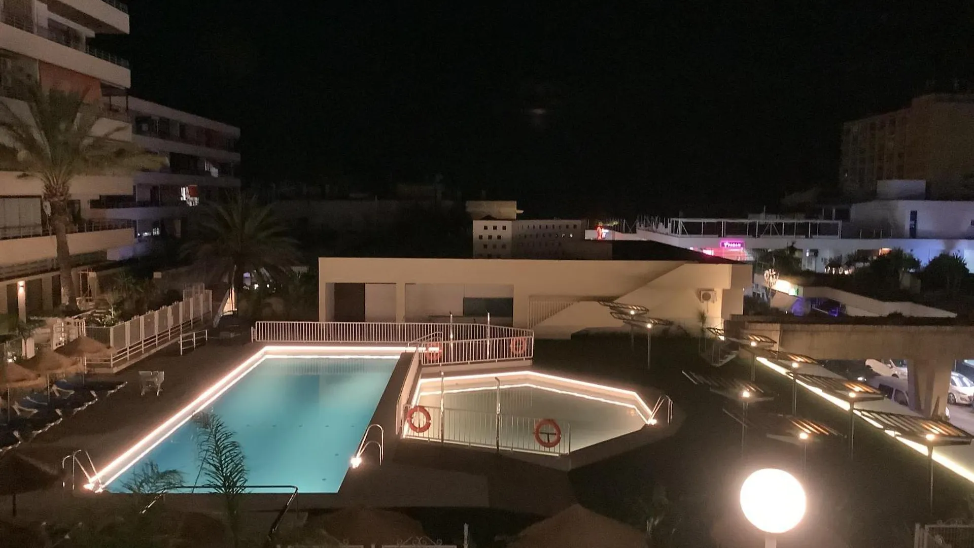 La Nogalera Modern And Spacious Apartment With Pool And Sea View Torremolinos
